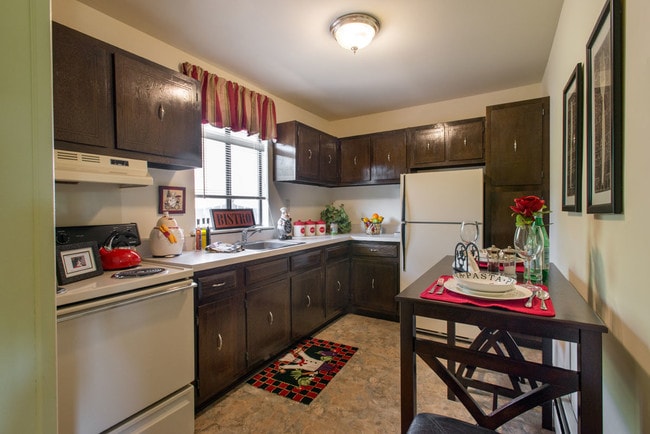 Photo - Village Green Apartments