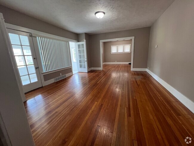 Building Photo - 1019 S 17th St Rental