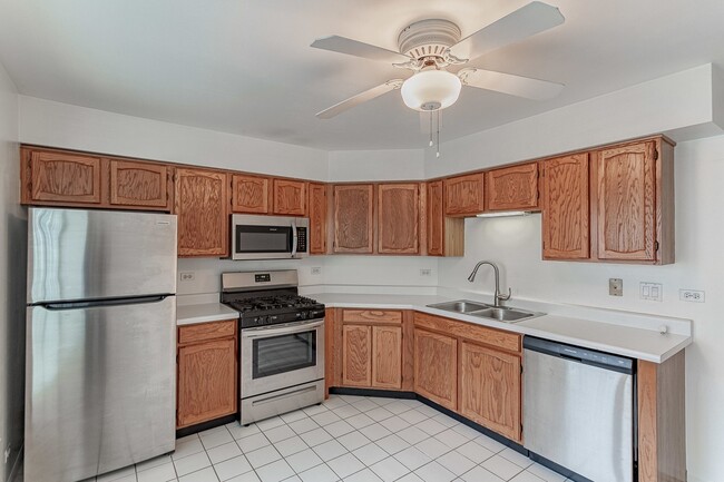 Photo - 1278 Clare Ct