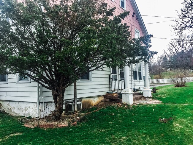 Photo - 2209 Elizabeth Ave Unit 2
