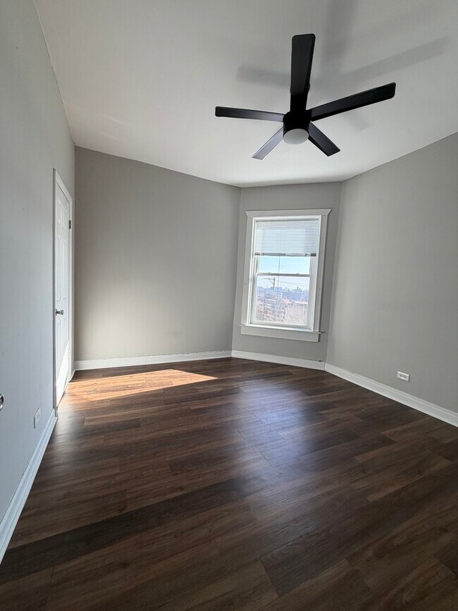 Photo - 3339 W Adams St Unidad 3E