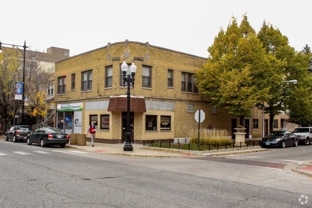Building Photo - 4004 N Bell Ave Rental