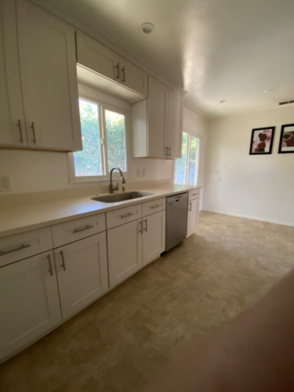 2403 Meadowbrook Rd Apartment For Rent in Sacramento, CA