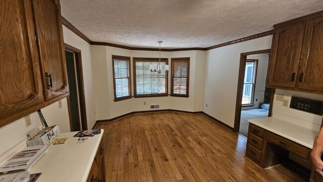 Photo - 2858 Livsey Dr
