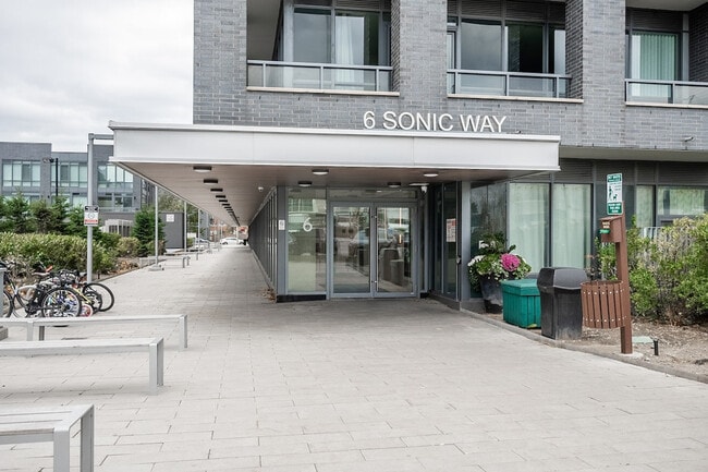 6 Sonic Way Unit SI FL23-ID1345798P