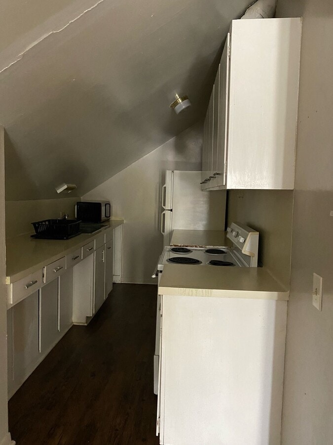 Photo - 800 Travis St Unit Attic