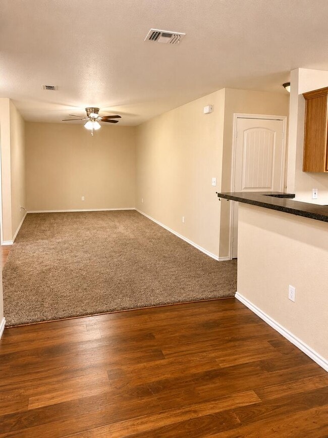 Photo - 907 Copus Ave