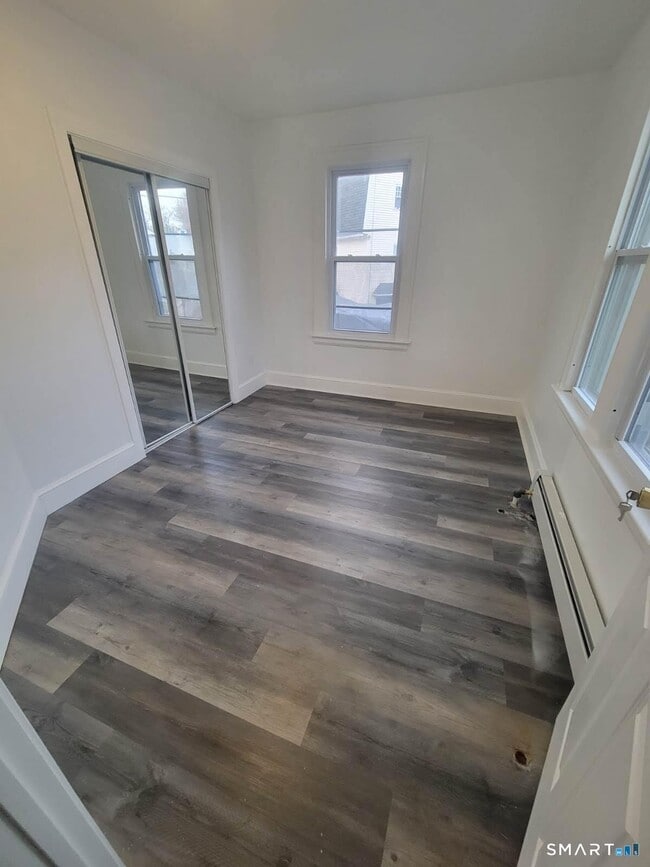 Photo - 117 Tudor St Unit 2