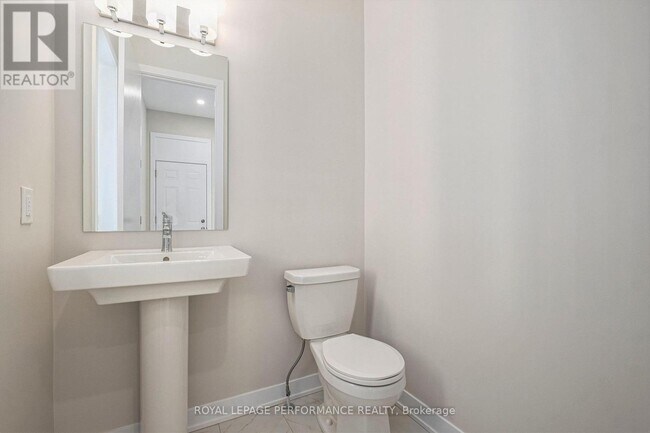 Photo - 416 Epoch St