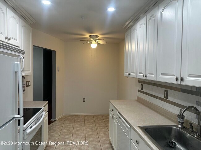Photo - 5 Pine Cluster Cir