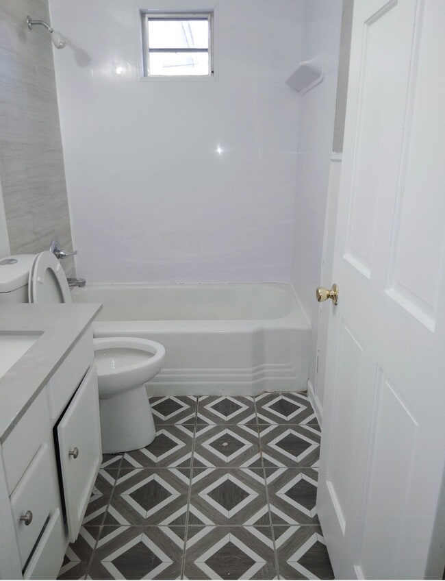 Photo - 3106 SW 10th Ave