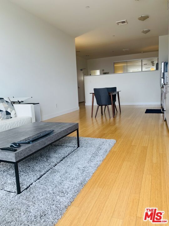 Photo - 3810 Wilshire Blvd Unit 2011