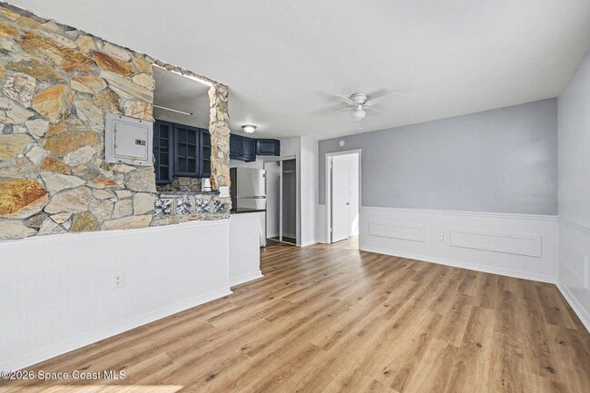 Photo - 115 Seminole Ave W Unit 211