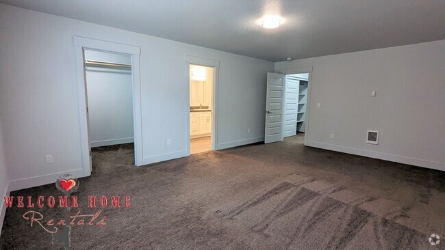 Building Photo - Roess - 116/118 Unit 116 Rental