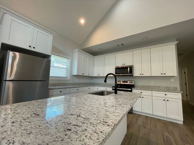 Photo - 5 Bed Home Available August 2026!