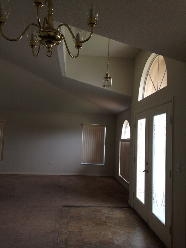 Photo - 7166 Summit Dr