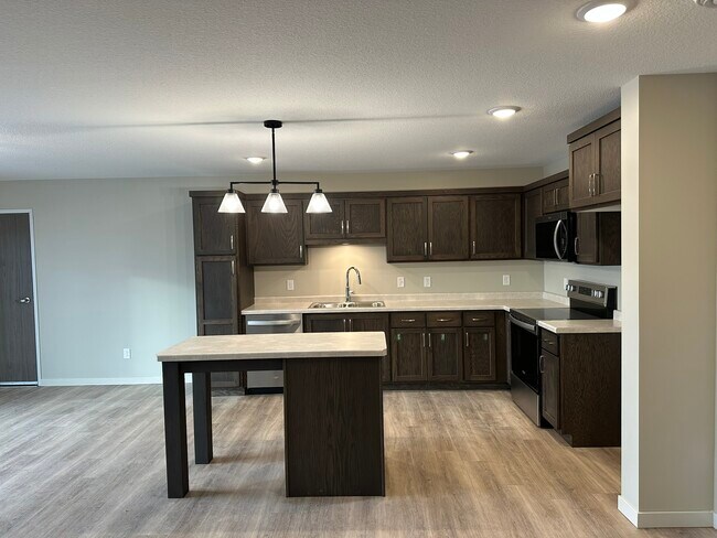 The Lincoln Apartments