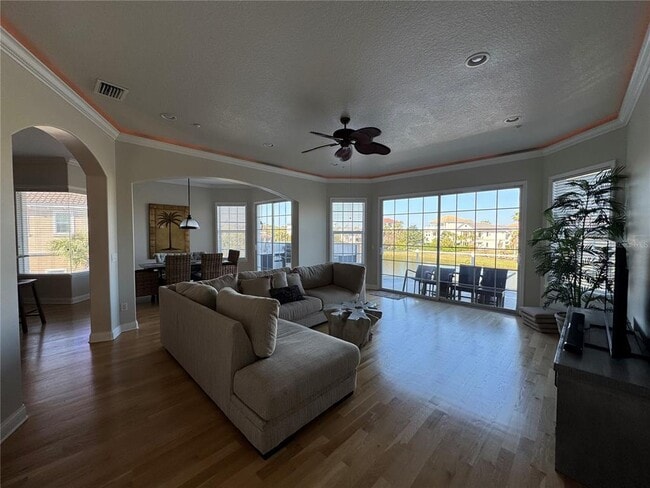 Photo - 323 Ocean Crest Dr