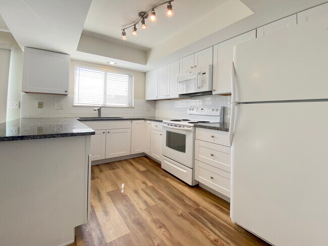 Photo - 9206 E Mansfield Ave