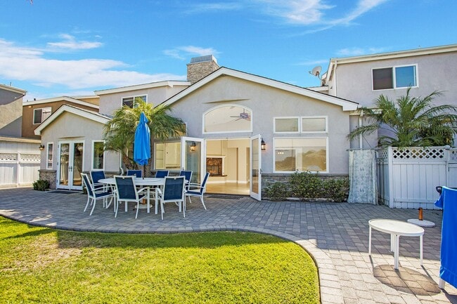 Building Photo - 218 Highland St Unit A