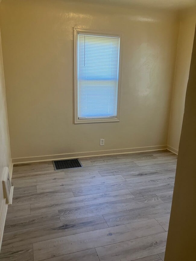 Photo - FOR RENT Newly Remodeled, 2 Bed / 1 Bath