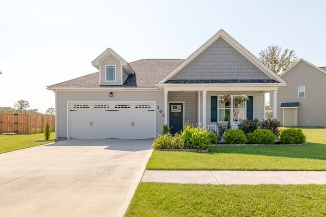 3 Bedroom 2 Bathroom Home - 3 Bedroom 2 Bathroom Home