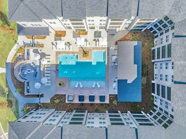 Photo - Monument at Pooler