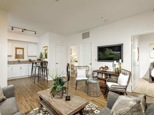 Building Photo - Stone Creek Rental