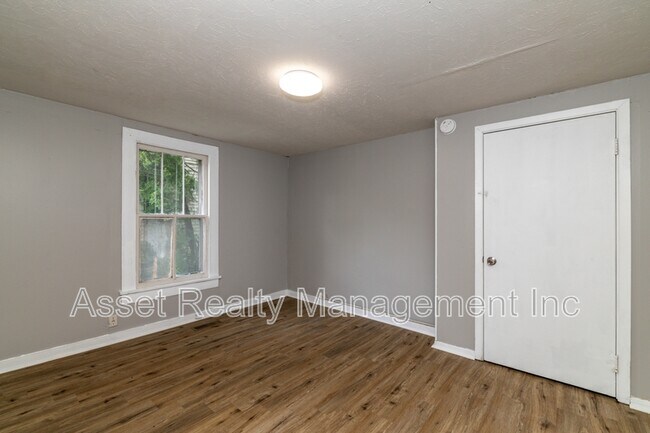 Photo - 2608 Piedmont St NW