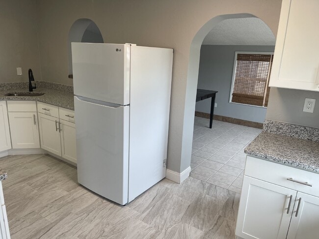 Photo - Fully renovated 3B 1B home