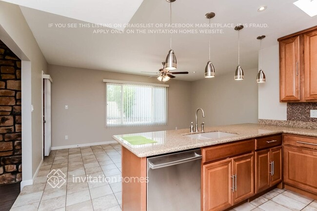 Photo - 4907 S Park Dr