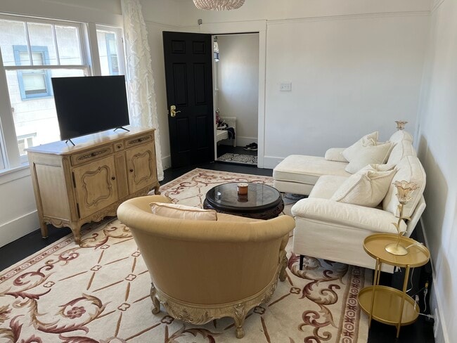 Photo - 1122 9th St Unit Petch Manor Apt. 2