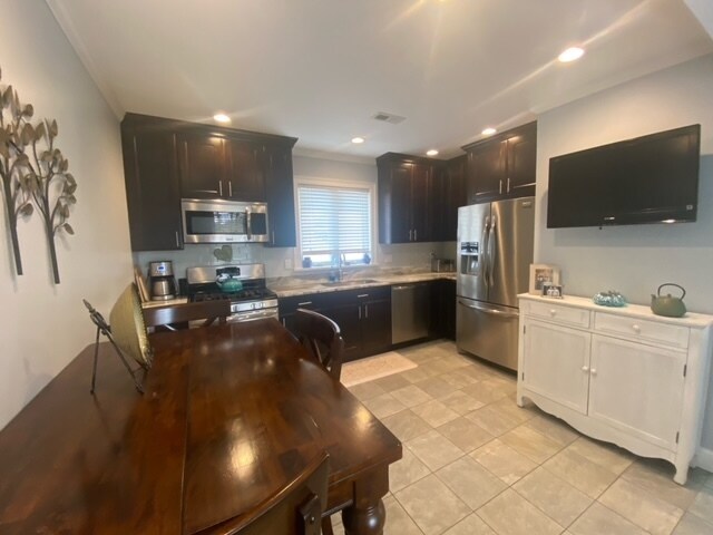 Photo - 50 Crescent St