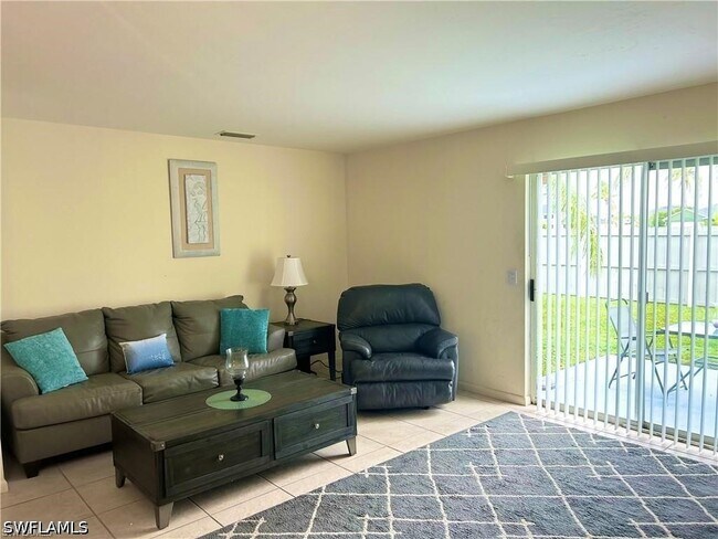Photo - 1005 SW 48th Terrace