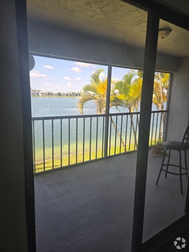 Building Photo - 1014 S Independence Dr Unit E Rental