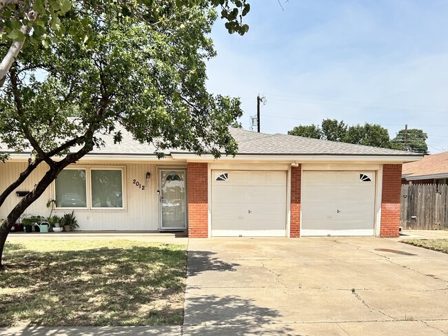 Photo - 2012 54th St