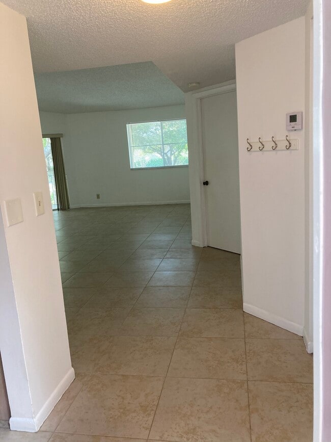 Photo - 9777 Westview Dr Unit 1121