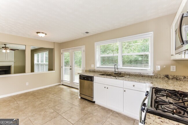 Photo - 3909 Wintersweet Dr