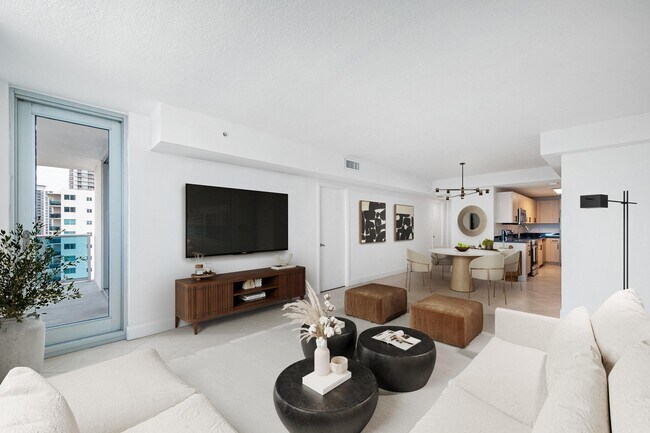 Photo - 7501 E Treasure Dr Unit 8n