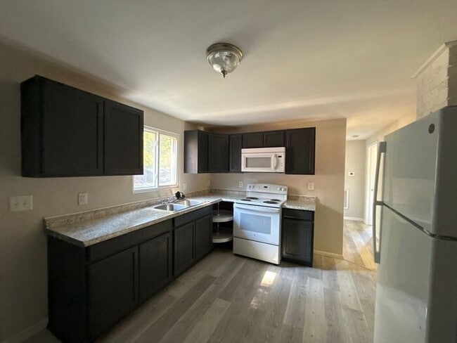 Photo - T.R. Lawing Realty Property