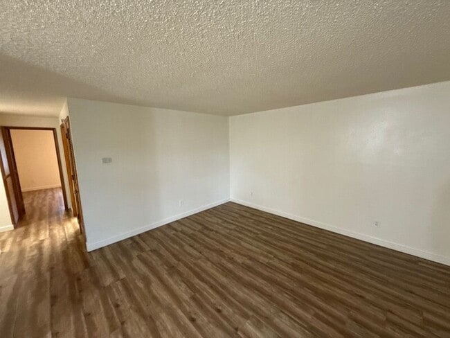 Photo - 673 Glen Creek Rd NW