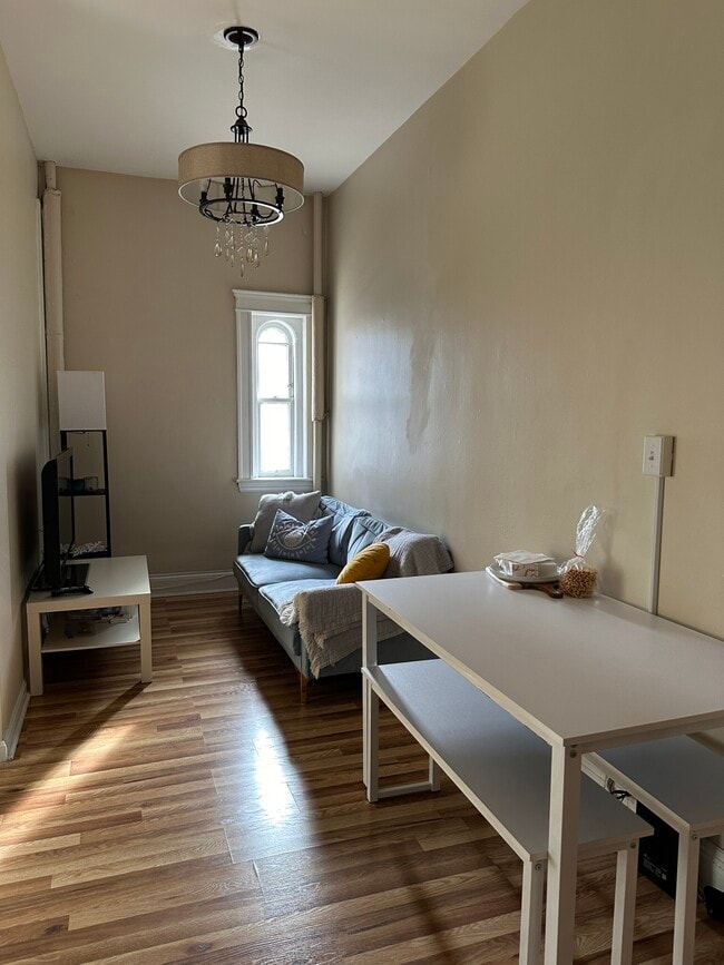 Photo - 1198 Commonwealth Ave Unidad 1