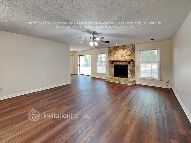 Photo - 403 Cindy Dr SE