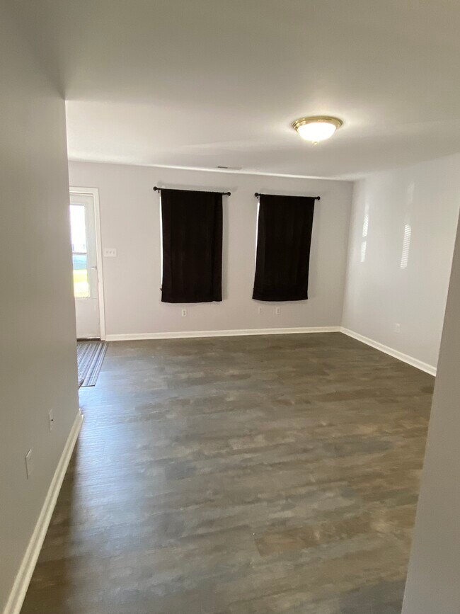 569 Campbells Creek Dr Townhome Townhome Rental in Charleston WV