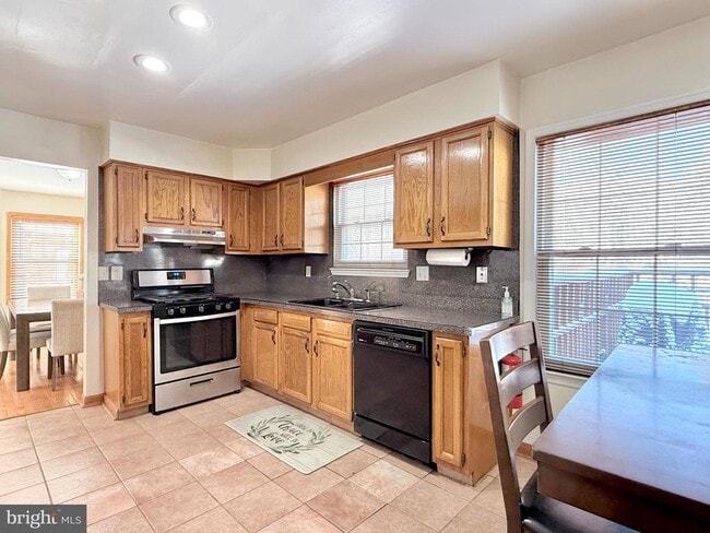 Photo - 354 Briar Dr