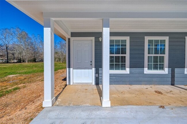 Photo - 912 W School St