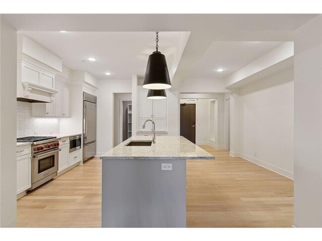 Photo - 222 Ferndale Rd S Unit 207