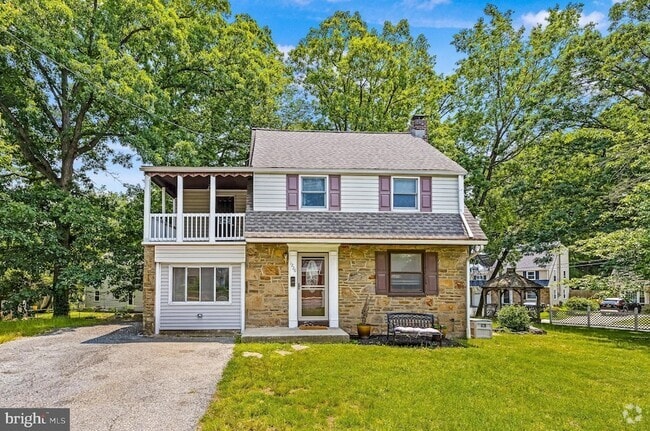 Building Photo - 1226 E Newport Pike Rental