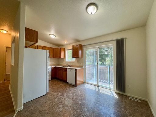 Photo - Fantastic 3 Bed 2 Bath Longmont Duplex! Av...
