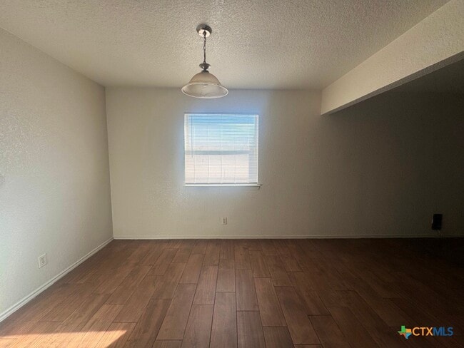 Photo - 3804 Captain Dr